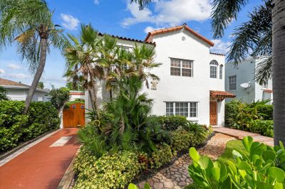 221 Greymon Drive 1